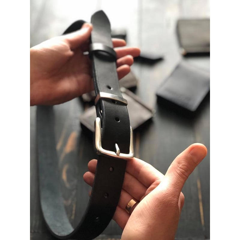Кожаный ремень Belt Neoclassic Black Leather Кожаный ремень Belt Neoclassic Black Leather