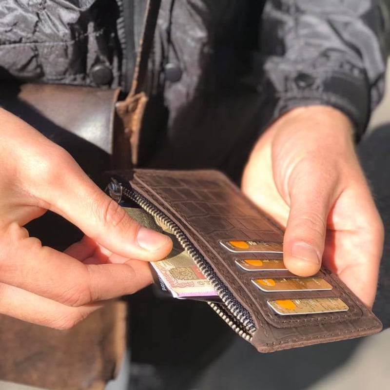 Кожаный картхолдер Aligator brown leather Кожаный картхолдер Aligator brown leather