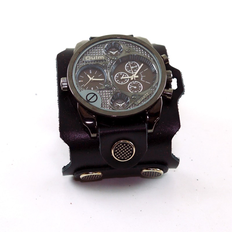 Мужские часы в подарок Quadruple Aviator