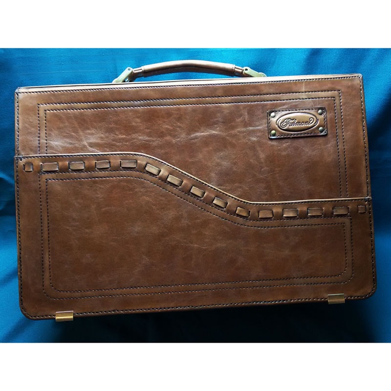 Кожаный портфель в подарок Монограмма brown leather Кожаный портфель в подарок Монограмма brown leather