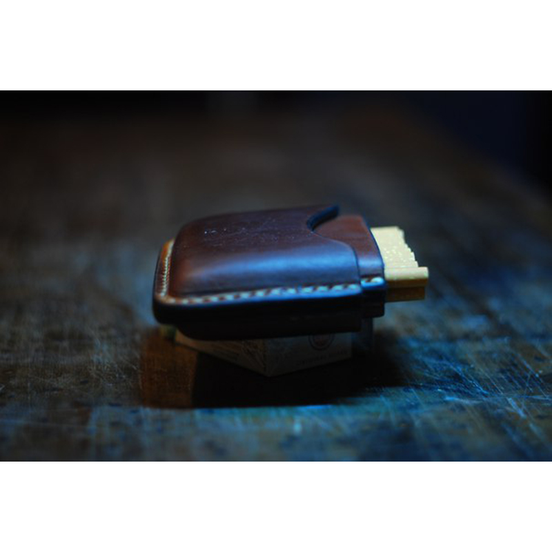 Кожаный портсигар в подарок brown leather