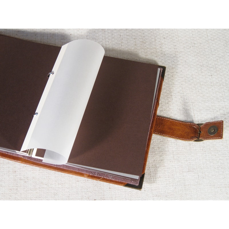 Дизайнерский фотоальбом в подарок Classic Family Red leather