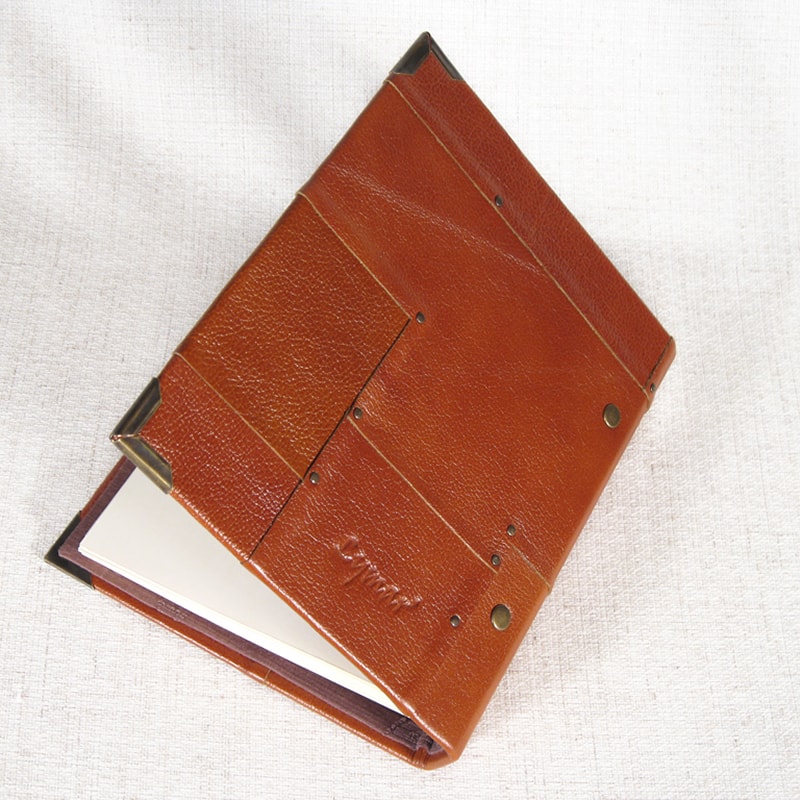 Авторский фотоальбом в подарок Family Node Red leather