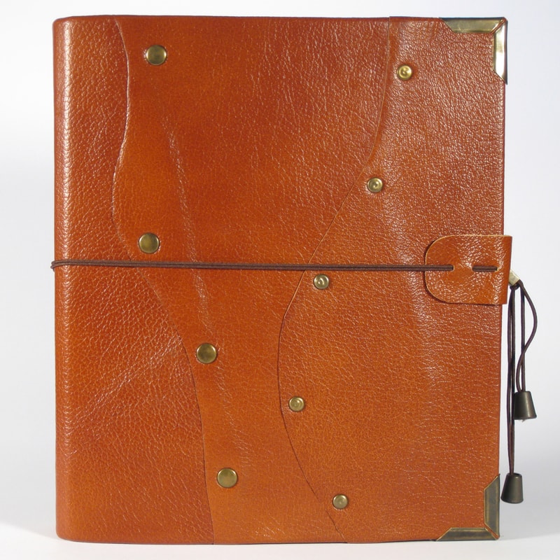Кожаный фотоальбом в подарок Family Нistory brown leather Кожаный фотоальбом в подарок Family Нistory brown leather