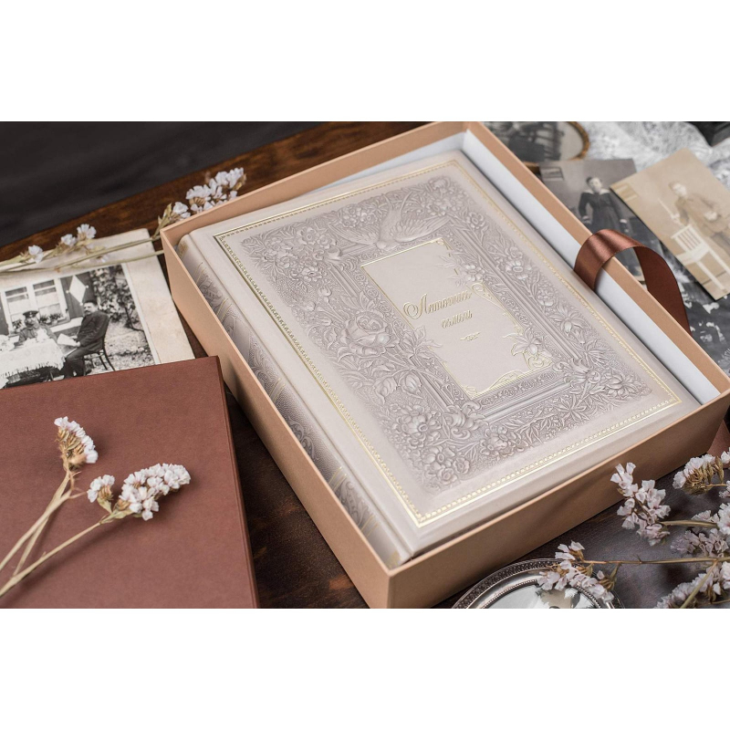 Родовід книга літопис Сім'ї white leather