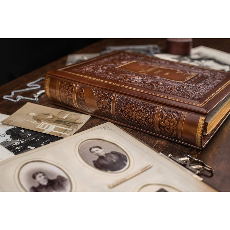 Родова книга сімейний літопис Brown leather