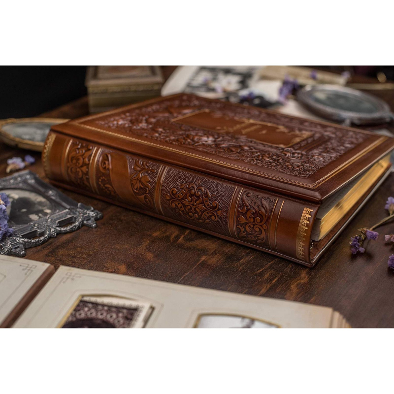Книга Родовід Сімейний Літопис brown leather